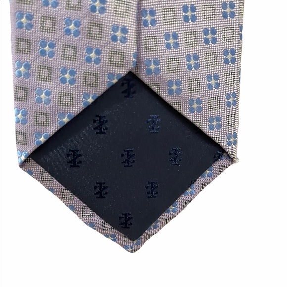 IZOD Lavender Tie - Picture 6 of 7